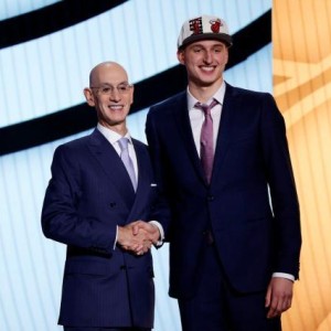 九游体育在线网站-新秀列传之约维奇：从闪耀世青赛到被莱利钦点