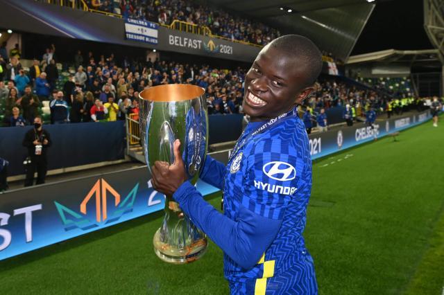 1660712917616032392.jpg Kante-trophy-scaled.jpg