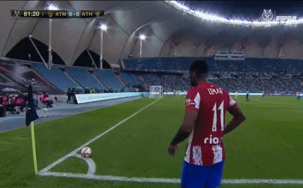1642114115561079776.gif