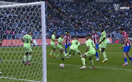 1642114123470010693.gif